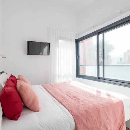 Divela, Ocean View, Private & Heated Pool *