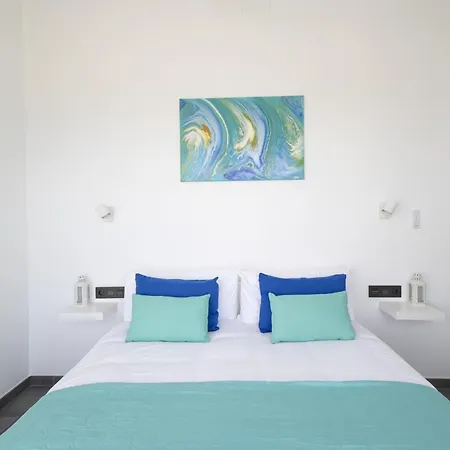 Villa Divela, Ocean View, Private & Heated Pool *