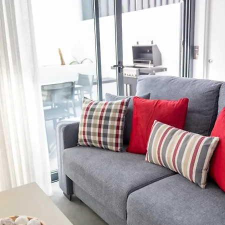 Divela, Ocean View, Private & Heated Pool Vila