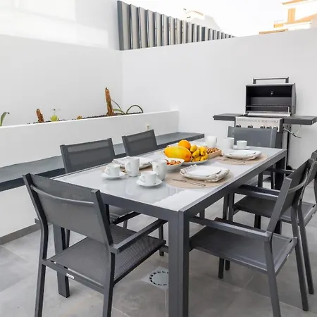 Divela, Ocean View, Private & Heated Pool *