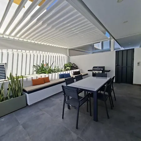 Divela, Ocean View, Private & Heated Pool Villa *